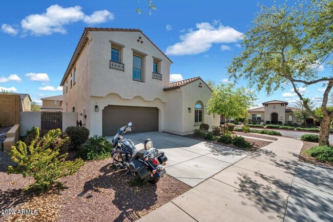 Building Photo - 3119 N Evergreen St