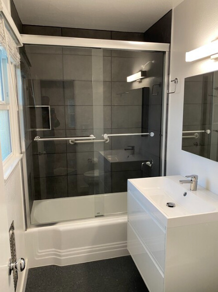 NEW BATHROOM - 2018 Montana Ave