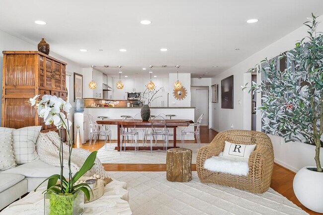 Foto del edificio - 4715 Ocean Front Walk