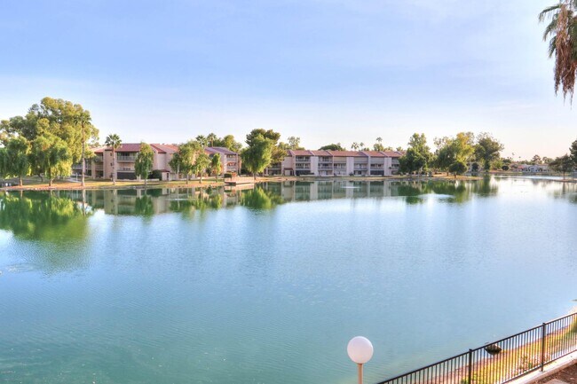 Foto del edificio - 1ST FULL MONTHS RENT FREE!!! AFFORDABLE UNIT IN NORTH PHOENIX!!!