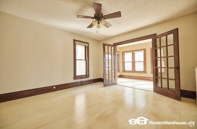 Building Photo - 3434 Girard Ave S
