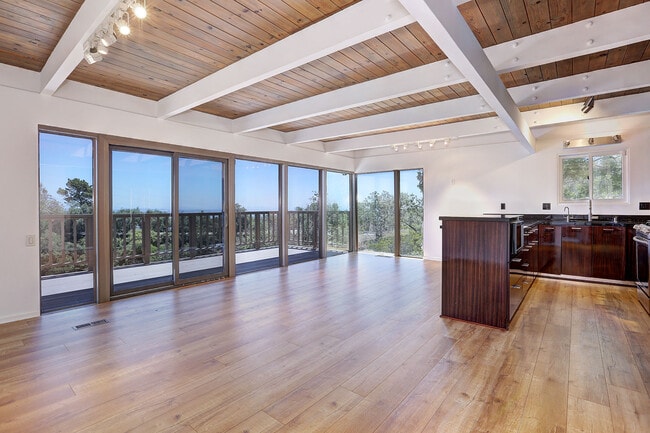 Building Photo - 8742 APPIAN Way