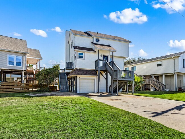 Foto del edificio - 334 Paradise Dr