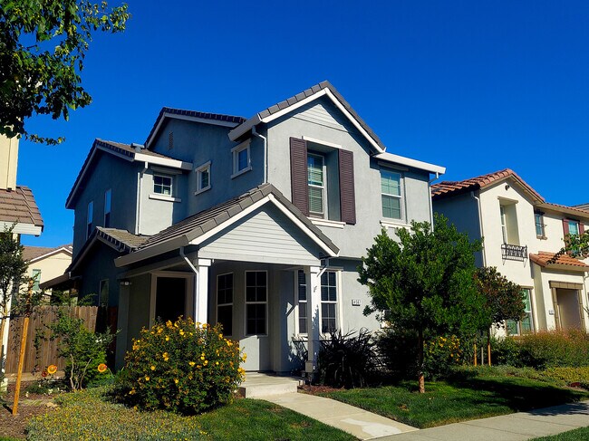 Foto del edificio - 4567 Juneberry Dr