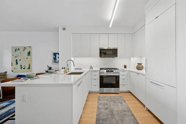 Foto del edificio - 0 bedroom in LONG ISLAND CITY NY 11101