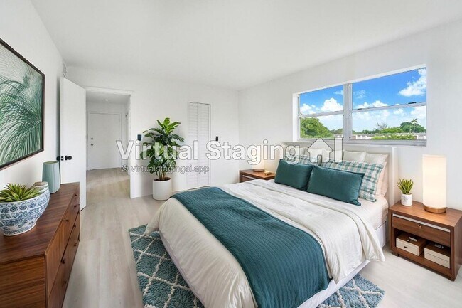 Foto del edificio - 12215 West Dixie Highway