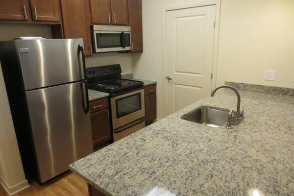 Primary Photo - 30 E Corry St