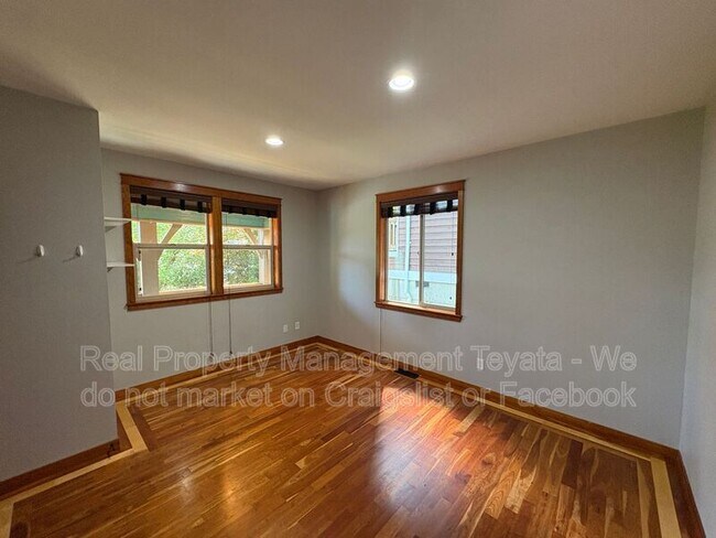Building Photo - 4209 Springland Ln