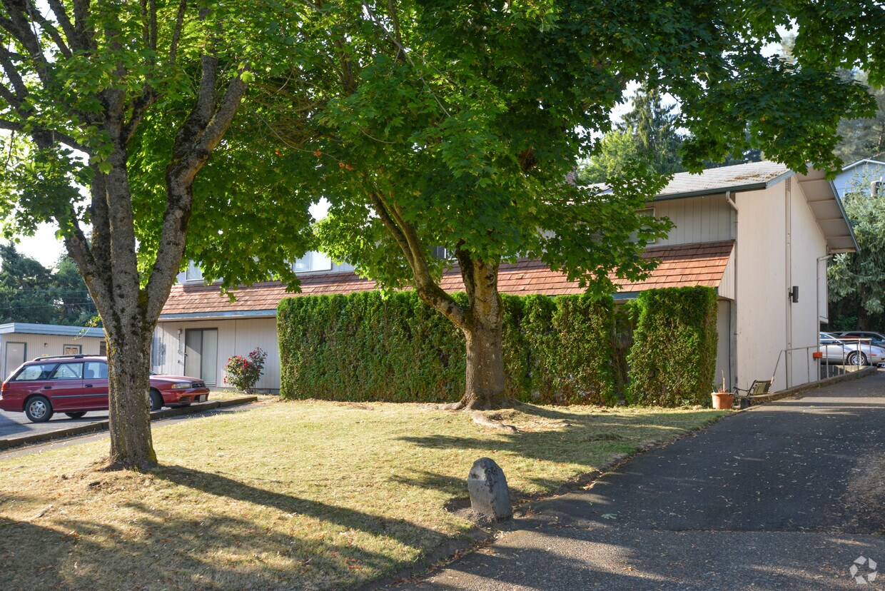 Foto principal - 1100-1124 NE Minnehaha St
