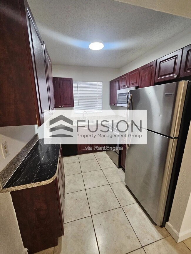 Foto del edificio - 400 NW 65th Ave