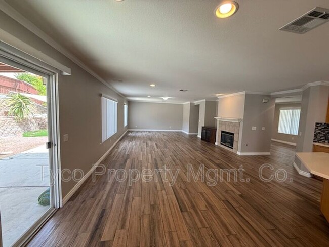 Building Photo - 1504 Welch Pl