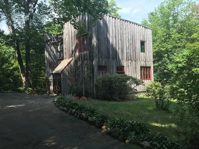 Building Photo - 126 Hall Rd