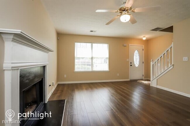 Building Photo - 4 br, 2.5 bath House - 1175 Ivey Lane UNIT