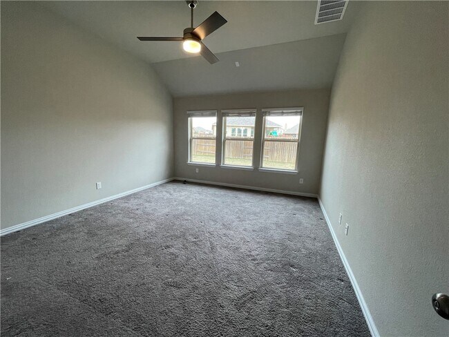 Building Photo - 2221 Montesol Ln