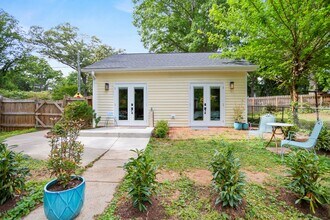 Building Photo - 2377 Westfield Ave