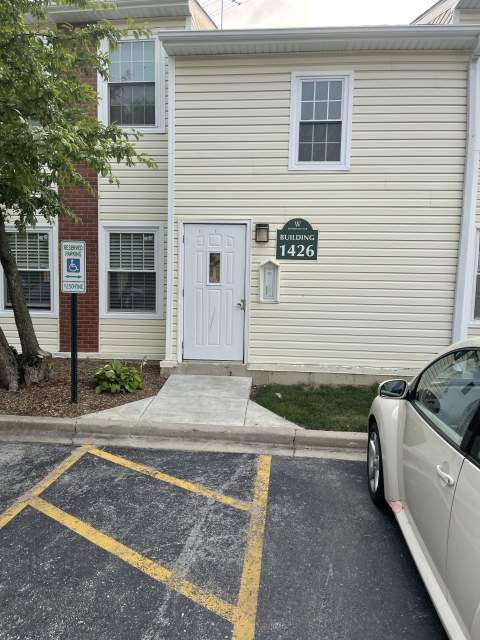Foto del edificio - 1426 E Wyndham Cir