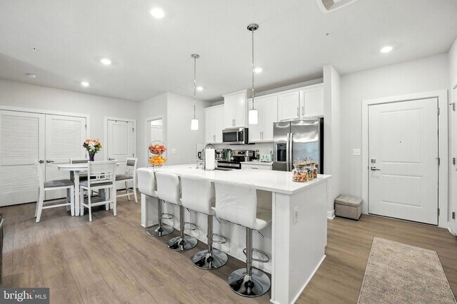 Building Photo - 12865 Mosaic Pk Wy