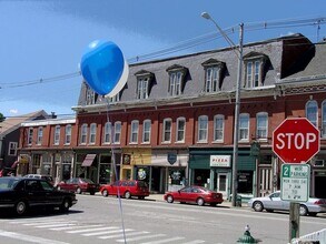 Building Photo - 247 Main St