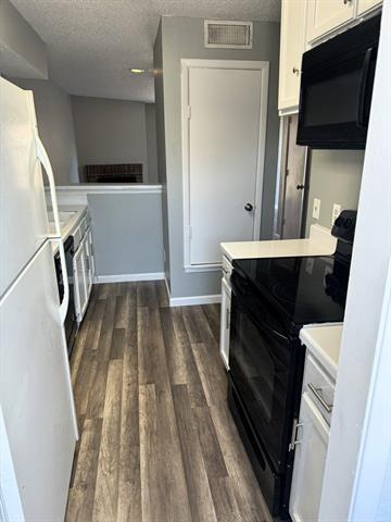 Foto del edificio - 8108 Foxfire Ln