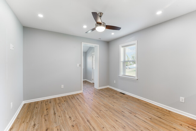 Large open floorpan - 412 S Walnut St