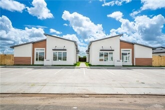 Building Photo - 26 Hidalgo Cir