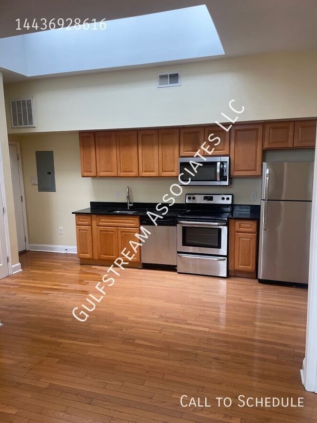 Building Photo - 106 N Eutaw St
