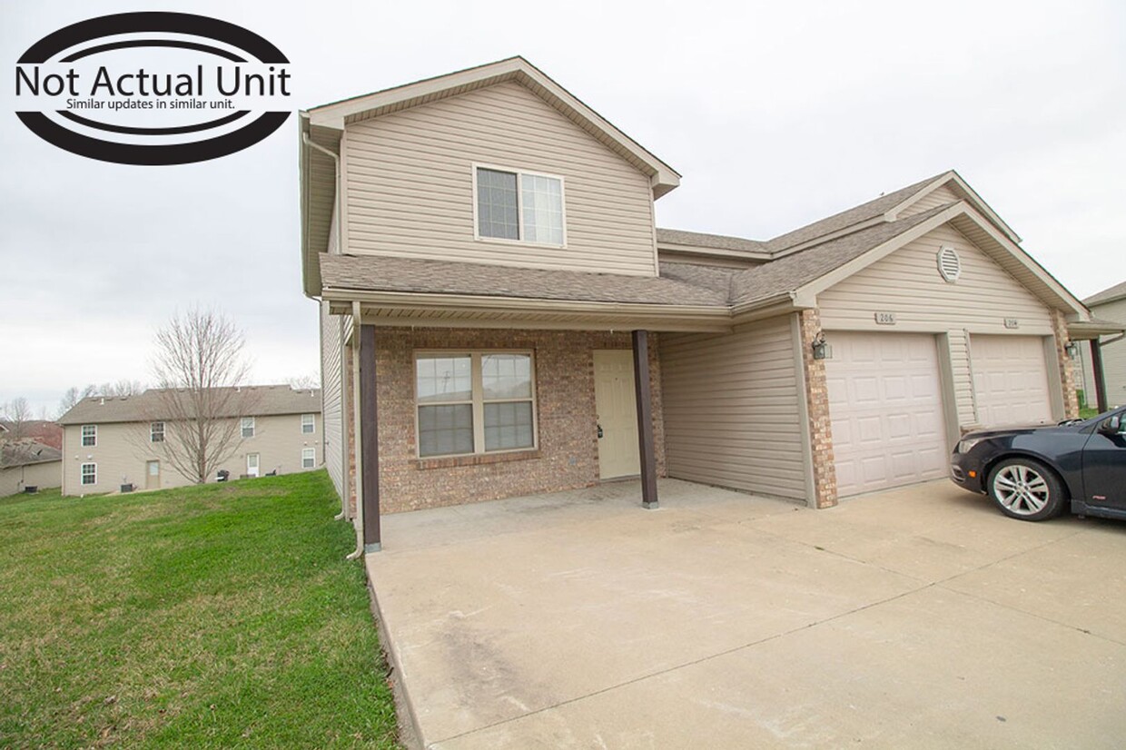 Primary Photo - Vanderveen Duplex - 1 car garage