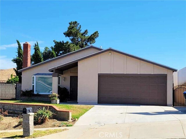 Foto principal - 3767 Madras Dr