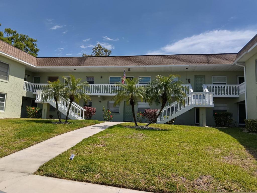 Foto principal - 1250 S Pinellas Ave