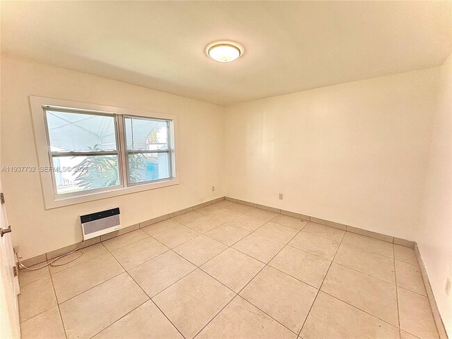 Building Photo - 1711 Fillmore St