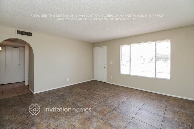 Foto del edificio - 5164 W Berkeley Rd