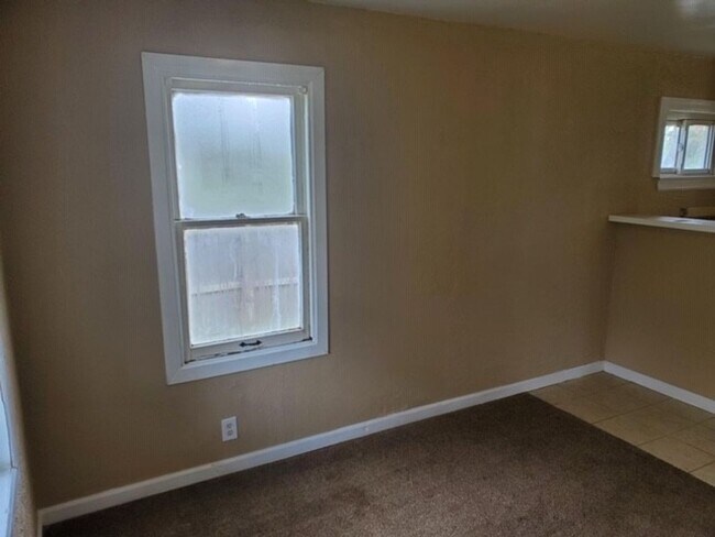Foto del edificio - 1 Bedroom Home In Pontiac