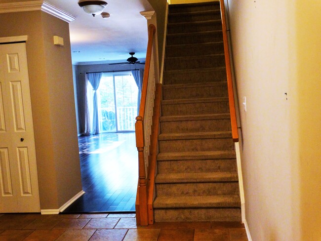 stair to second floor - 2269 Nash Ct