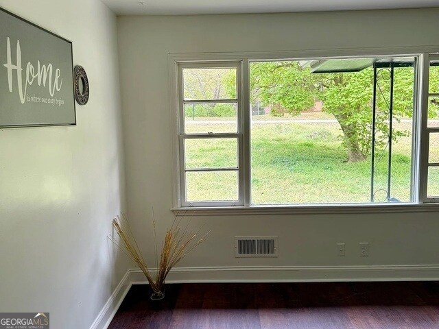 Foto del edificio - 1322 S Hicks Cir NW