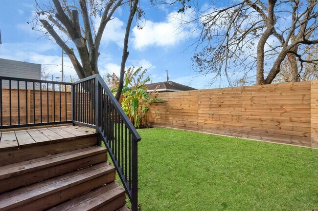 Foto del edificio - 3105 Brewster St