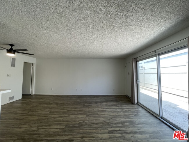 Building Photo - 1218 McClellan Dr