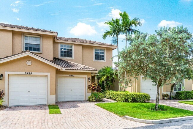 Foto del edificio - 6427 Park Lake Cir