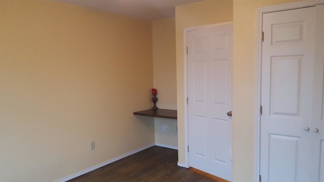 Foto del edificio - 403 S 48th Ln