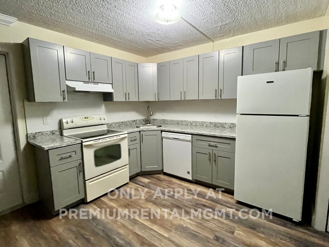 Building Photo - 8205 Sun Spring Cir