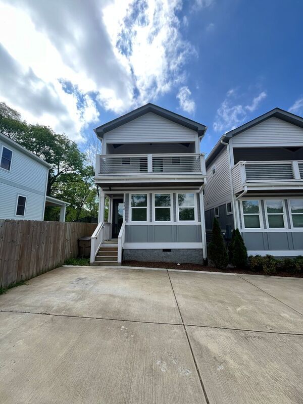 Building Photo - 336 Queen Ave