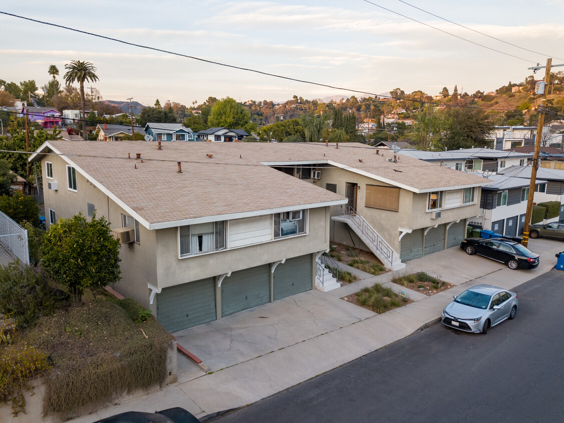 Primary Photo - 6043 Hillandale Dr