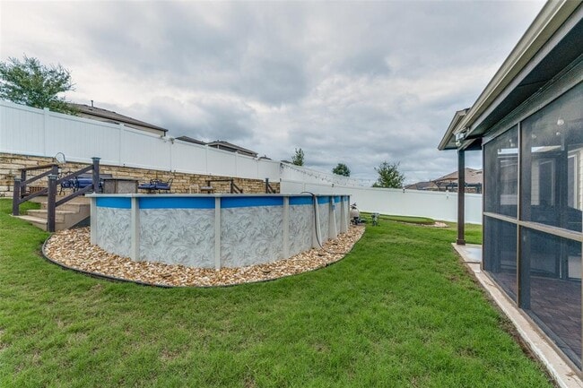 Building Photo - 5921 Lehman Way