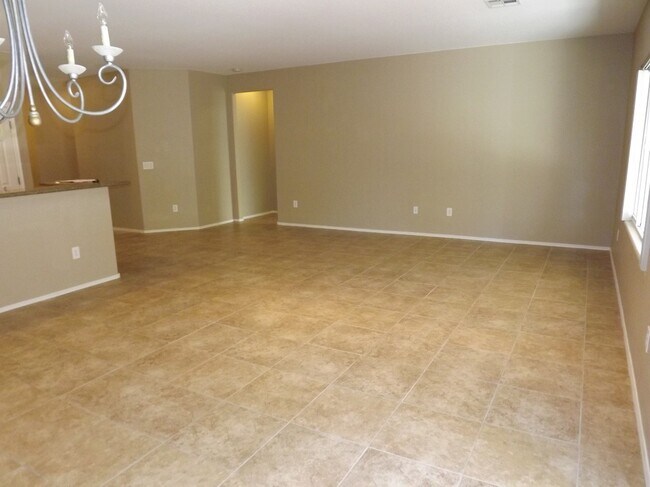 Building Photo - **WONDERFUL SINGLE STORY HOME IN 55+ "SUN CITY ANTHEM SOLERA!!"