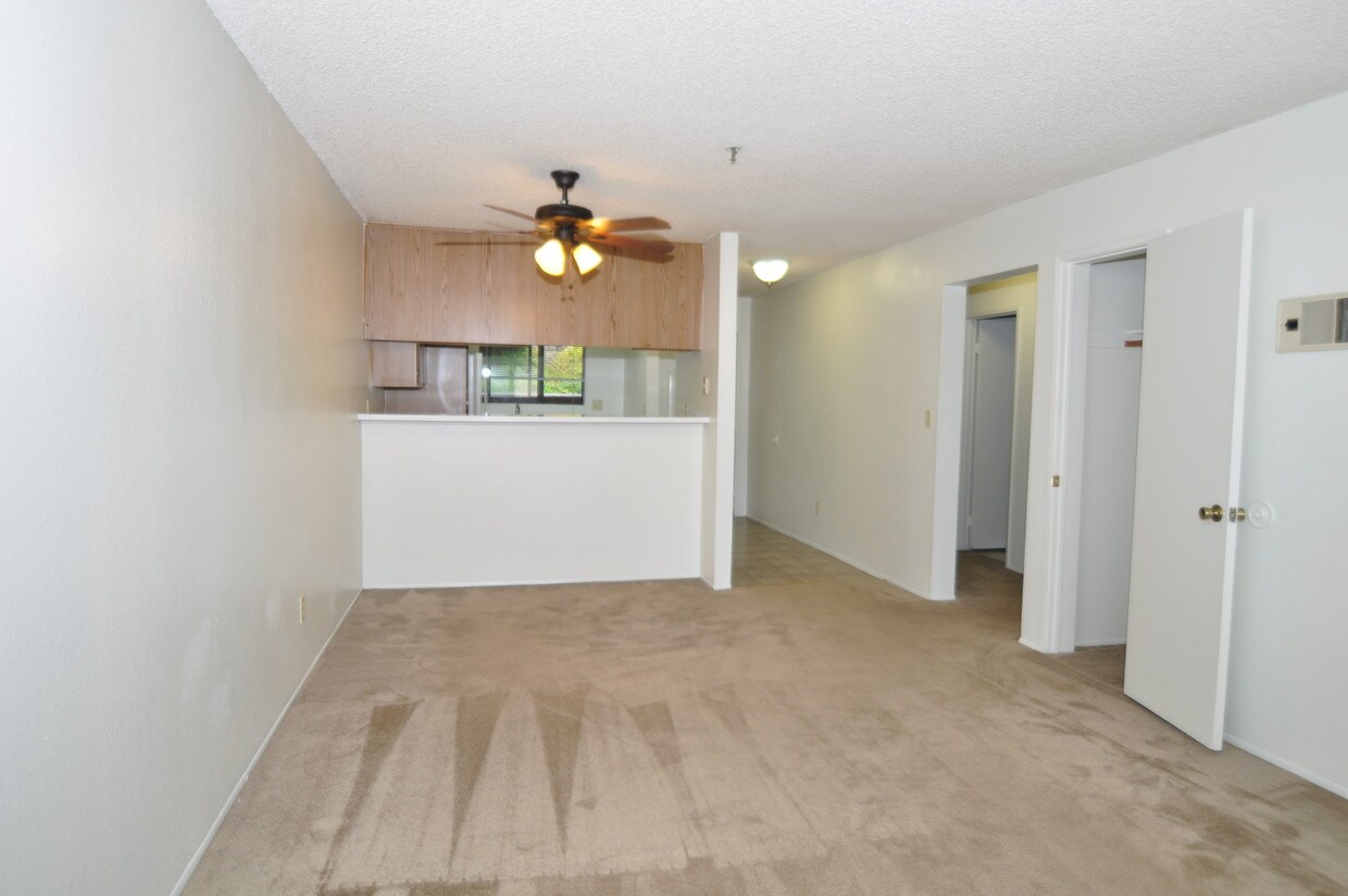 Ridgepoint Apartments Apartments in Vista, CA Westside Rentals