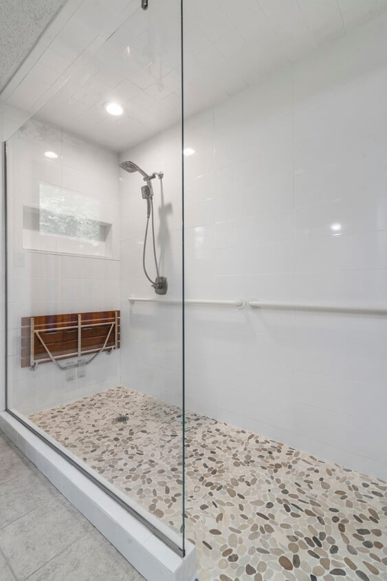 Primary Photo - 30 Kensington Dr