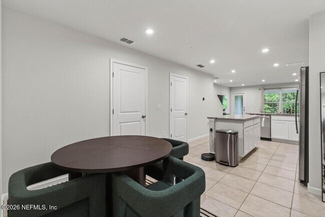 Foto del edificio - 2528 Sadler Trce Wy