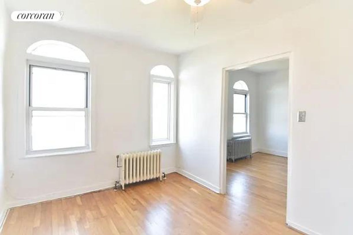 Building Photo - 129 Columbia St