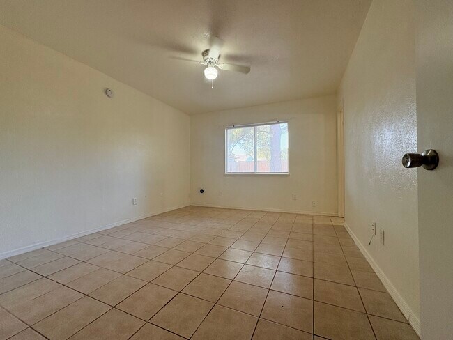 Foto del edificio - 24411 Beef Canyon Dr