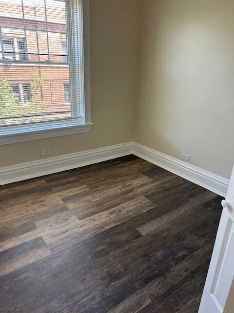 Foto del edificio - 2237 N Kedzie Blvd