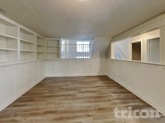 Foto del edificio - 7819 Cardinal Cove N